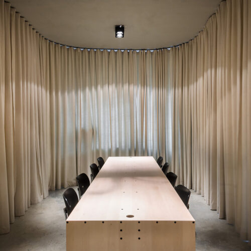 Giải pháp rèm vải văn phòng chống cháy đạt chuẩn an toàn cao