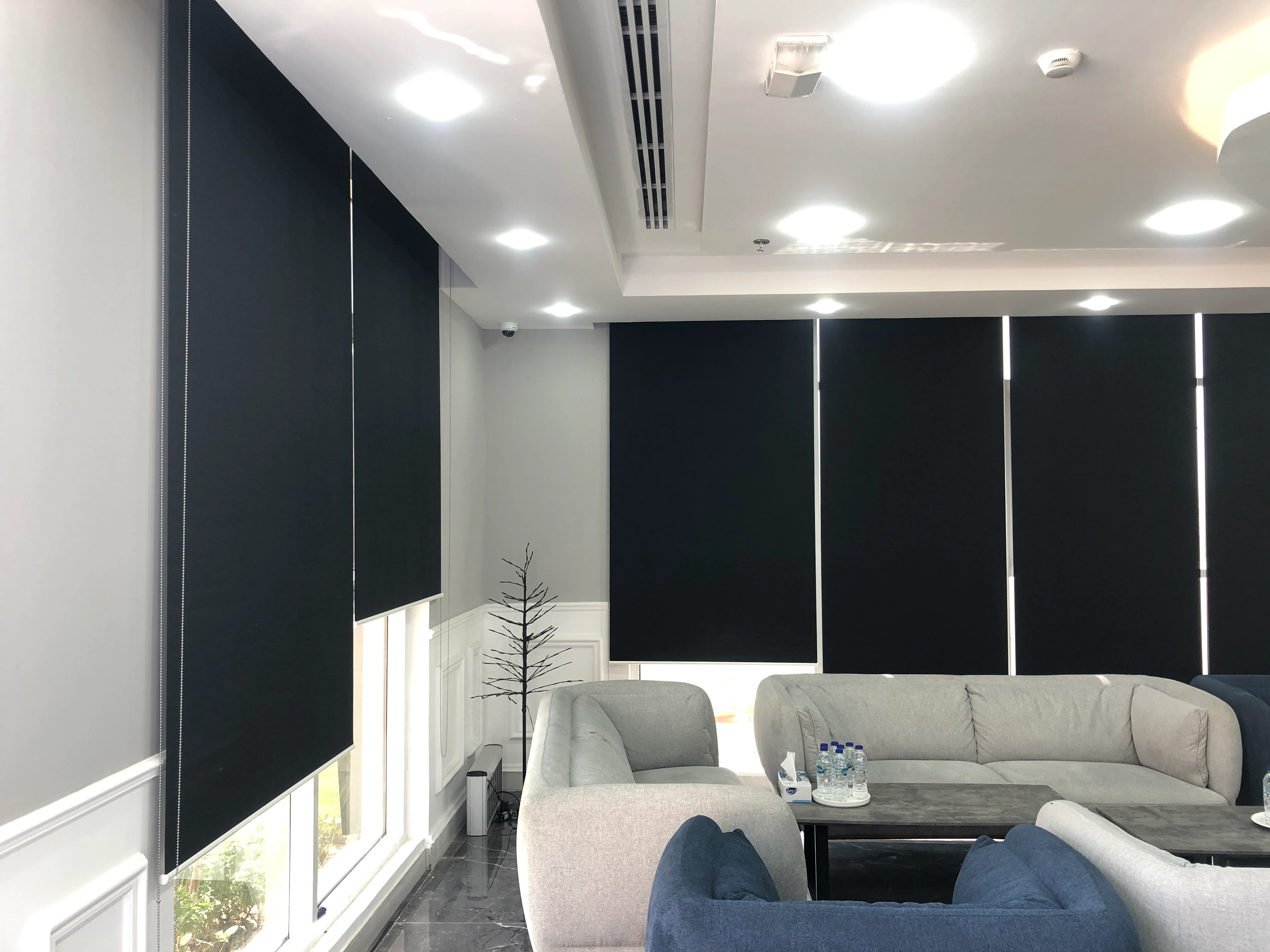 Rèm văn phòng chất liệu kháng khuẩn phù hợp môi trường làm việc an toàn