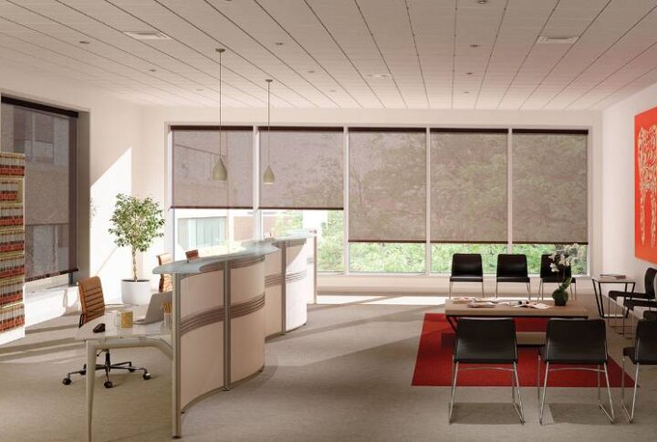 Rèm văn phòng cho studio sáng tạo giúp tối ưu ánh sáng quay/chụp