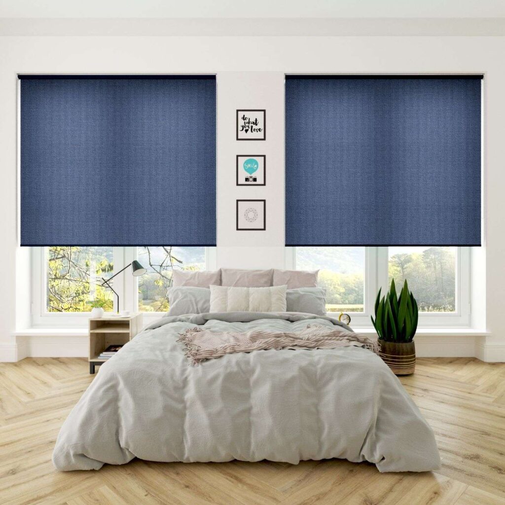 Rèm văn phòng tone xanh navy doanh nghiệp tạo điểm nhấn mạnh mẽ