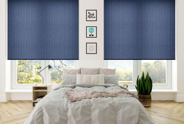 Rèm văn phòng tone xanh navy doanh nghiệp tạo điểm nhấn mạnh mẽ và hiện đại