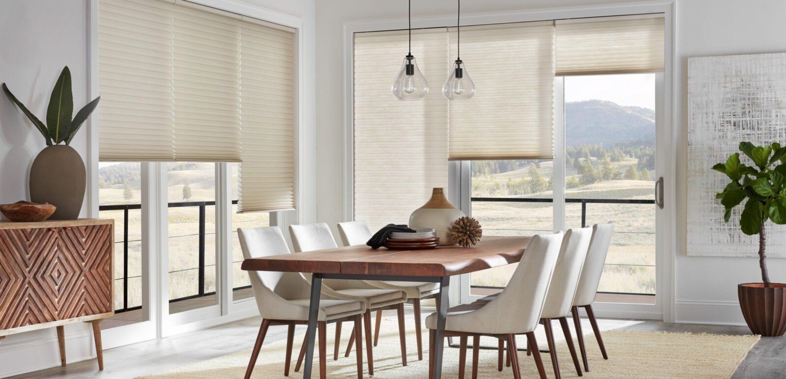 Thi công rèm tổ ong văn phòng sang trọng, tinh tế tại TPHCM