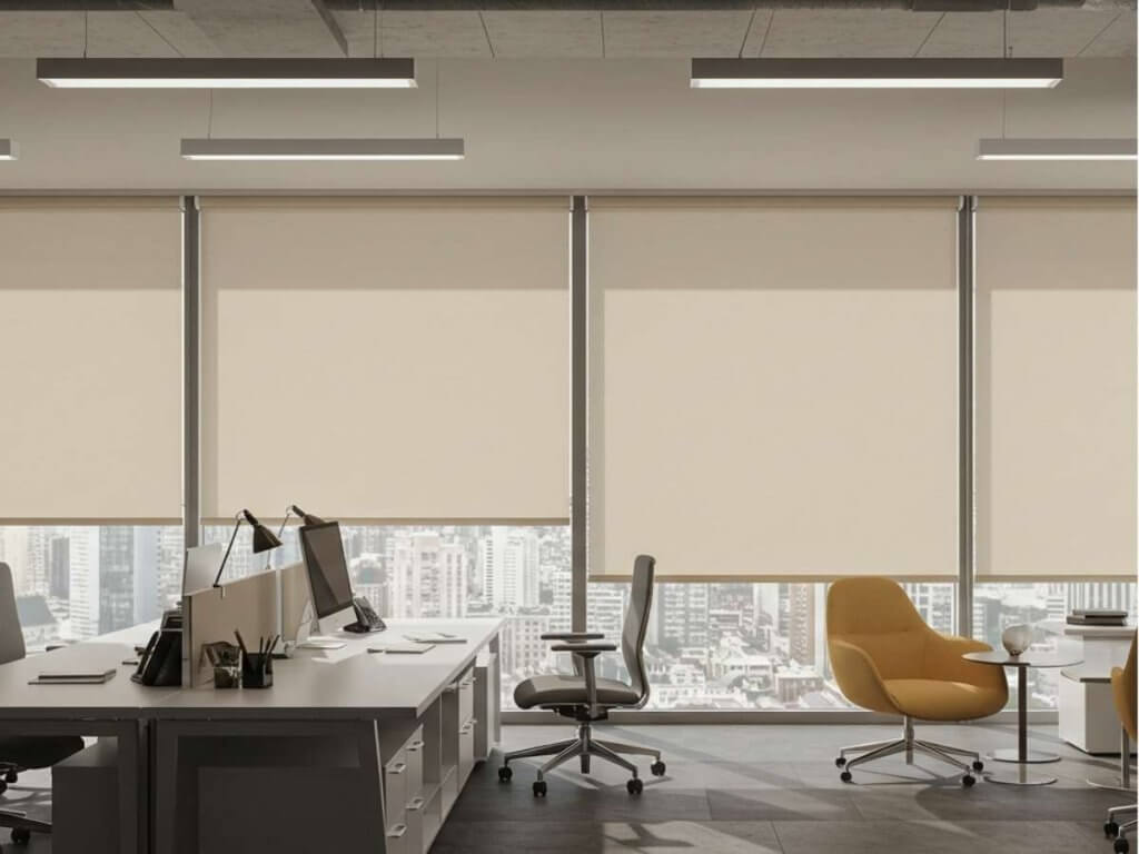 Thiết kế hiện đại theo xu hướng với rèm văn phòng phong cách tối giản