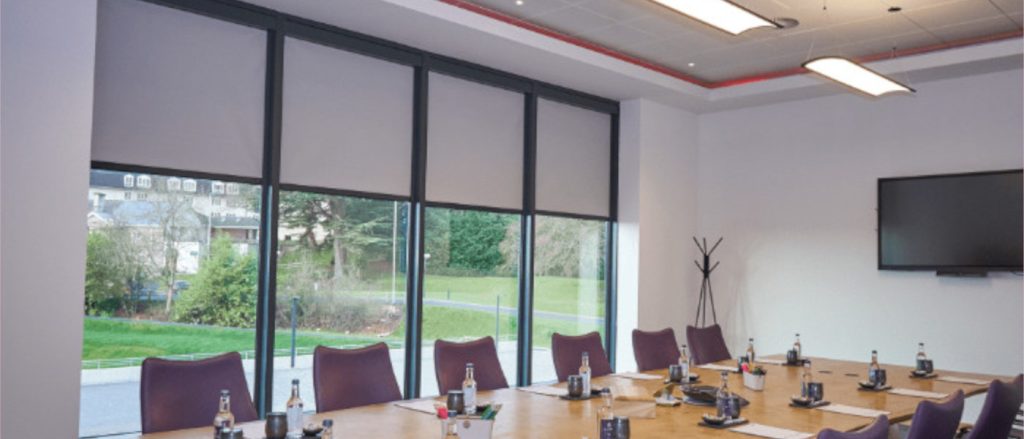 mẫu rèm phòng họp ngăn nhìn từ bên ngoài