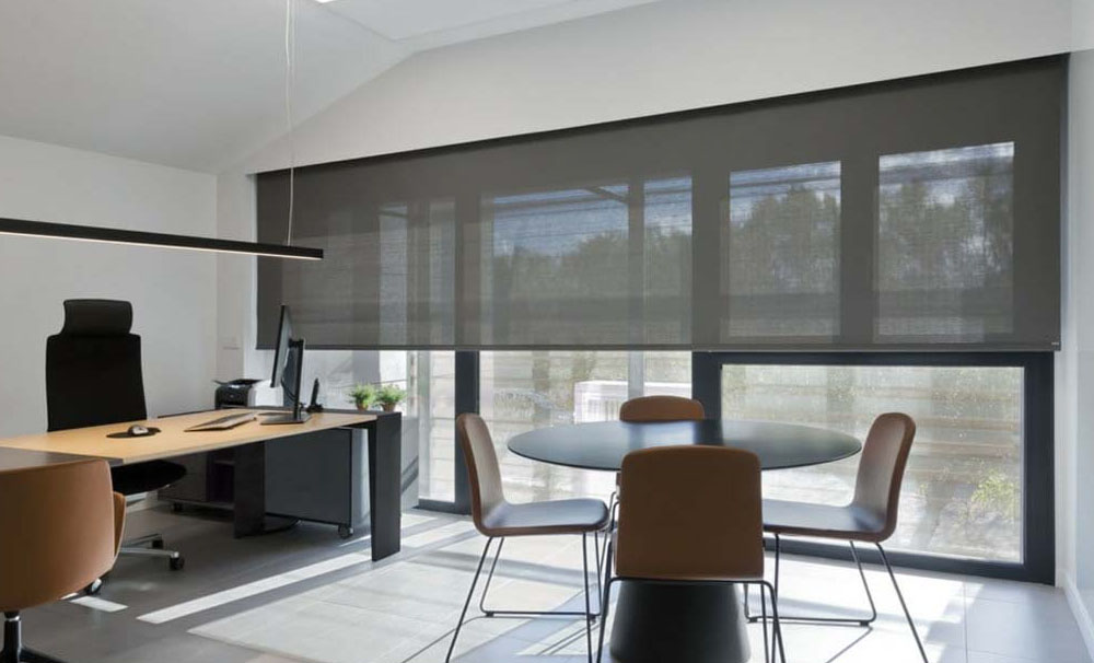 rèm chuyên dụng văn phòng giúp tiết kiệm điện năng