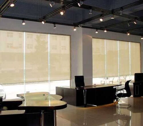 Rèm tự động thông minh nâng tầm văn phòng công nghệ