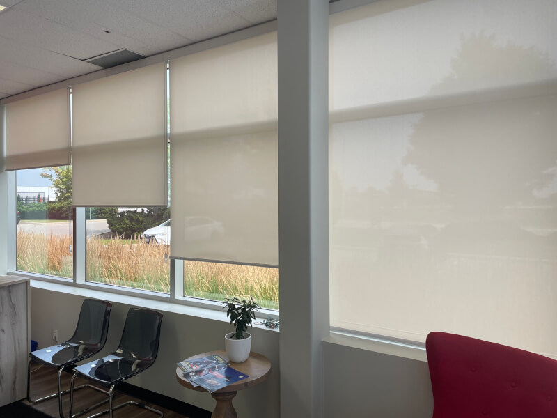 rèm văn phòng phủ nhôm cách nhiệt chống tia UV