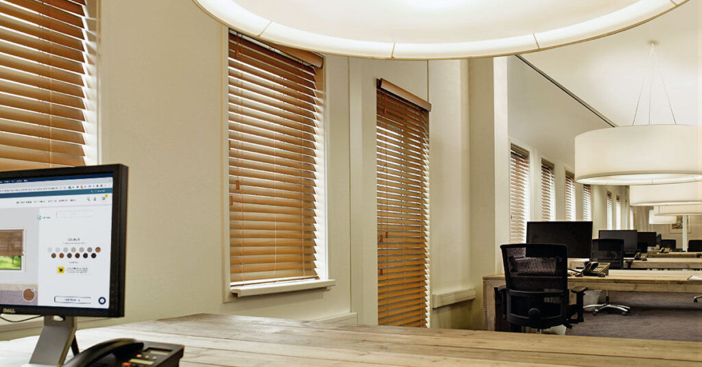 Ưu nhược điểm rèm gỗ composite sau thời gian sử dụng