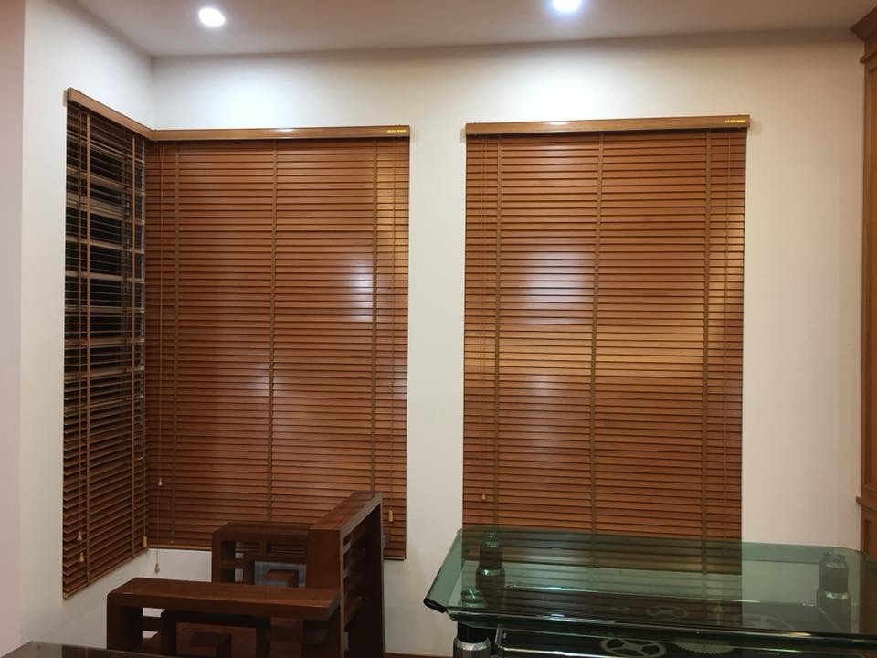 rèm gỗ giá rẻ lắp nhanh thi công gọn gàng