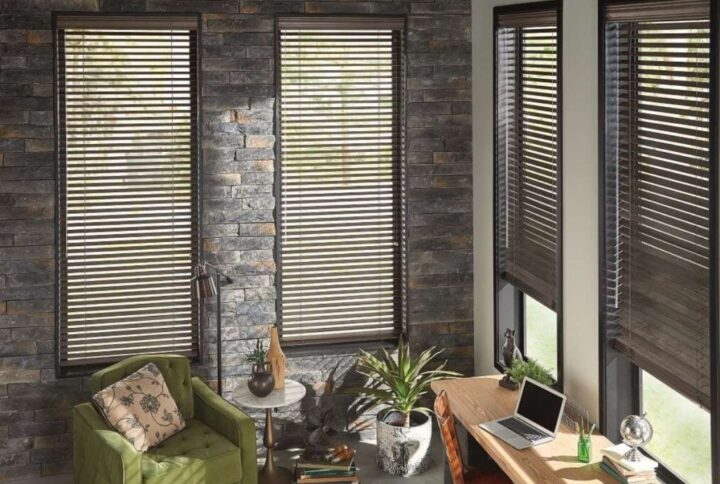 Rèm gỗ tone ghi xám hiện đại cho phong cách nội thất tối giản và đương đại