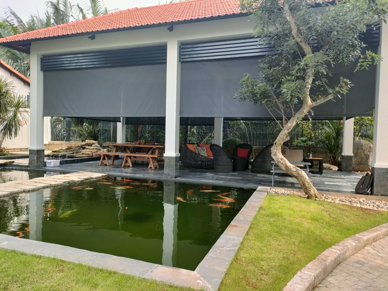 màn cuốn che nắng nội thất căn hộ sang trọng