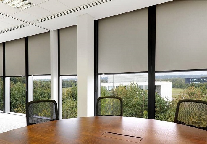 màn kéo che nắng nhà phố chống tia uv