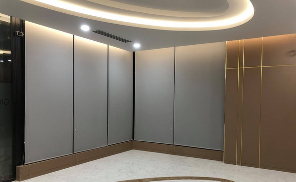 màn kéo che nắng sân thượng cafe ngoài trời