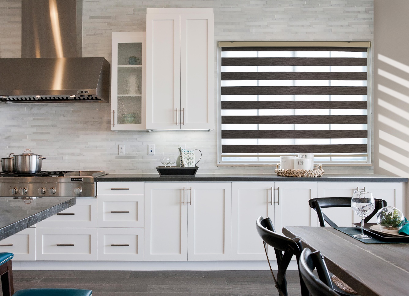 rèm cửa bếp đẹp chống nắng chống bám bẩn hiện đại