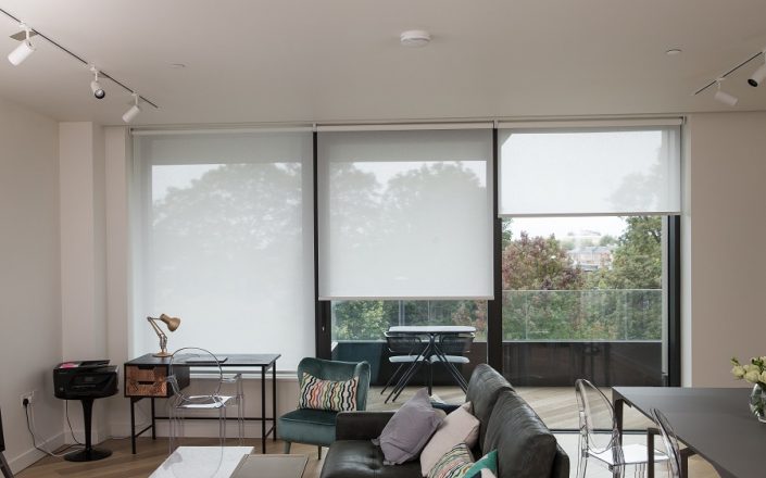 rèm cuốn chống nắng quận 1 chống nóng showroom