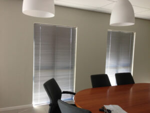 rèm sáo nhôm ít bám bụi cho không gian sạch sẽ