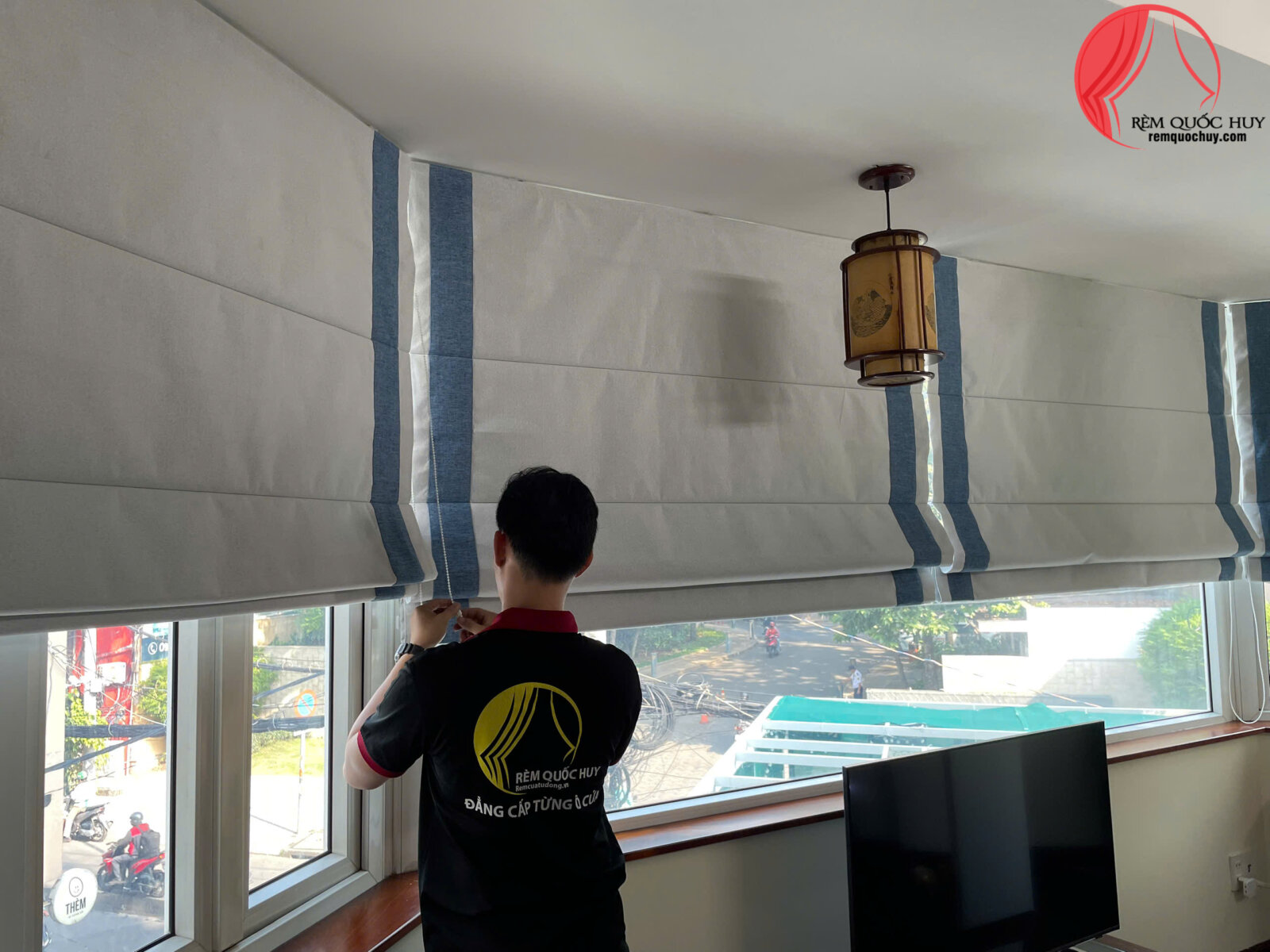 Rèm roman có viền 2 bên Rèm roman có viền 2 bên