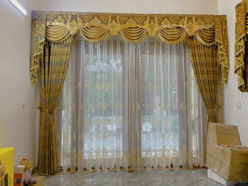 rèm cửa đẹp tân cổ điển vải cao cấp cho biệt thự