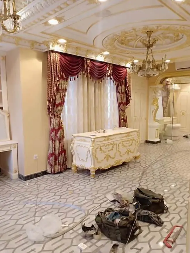 rèm cửa phong cách bán cổ điển kết hợp hiện đại và cổ điển hài hòa