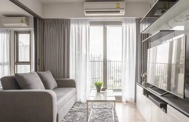 rèm cửa phòng sinh hoạt chung cản sáng dịu nhẹ