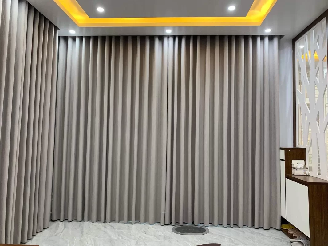 rèm vải gấm sang trọng phối nội thất tân cổ điển