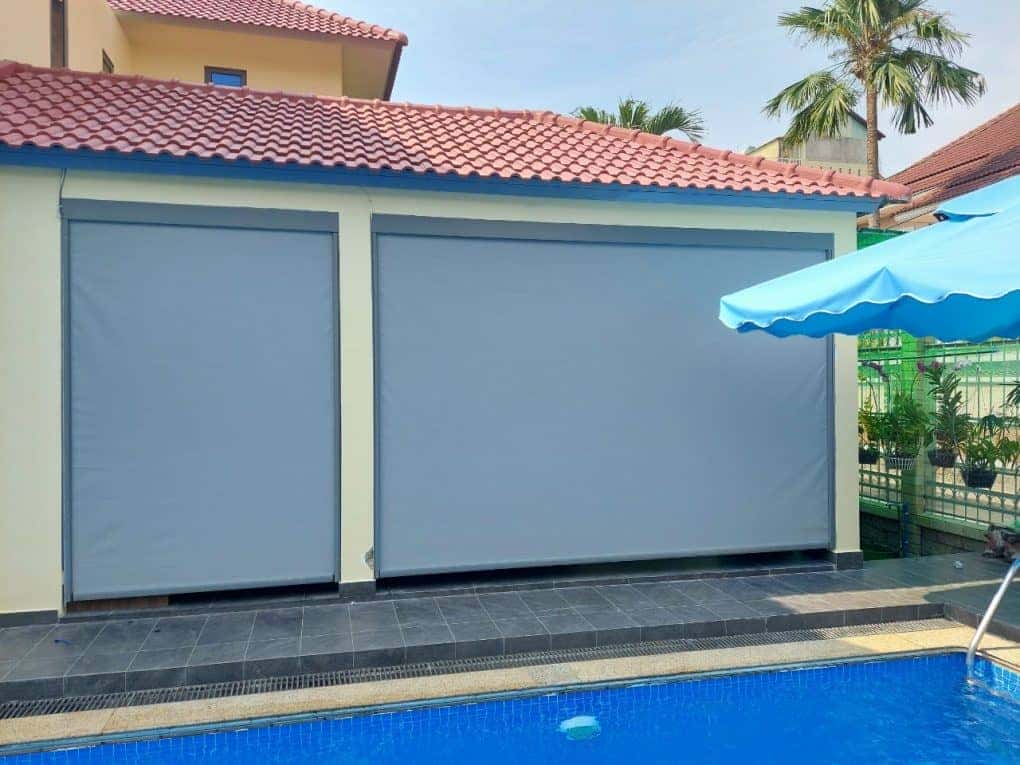 kiểm tra độ bền thực tế của rèm zipper ngoài trời