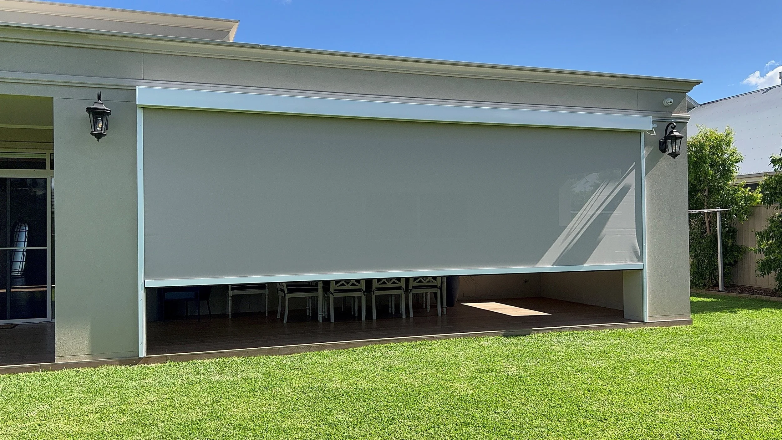 kiểm tra nguyên nhân rèm zipper không lên xuống được