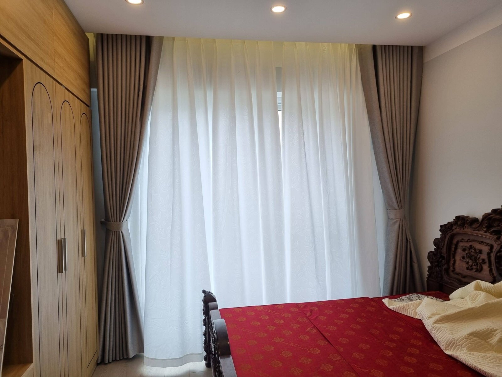 rèm cửa sổ phòng ngủ cản sáng 100% chống ánh sáng tuyệt đối