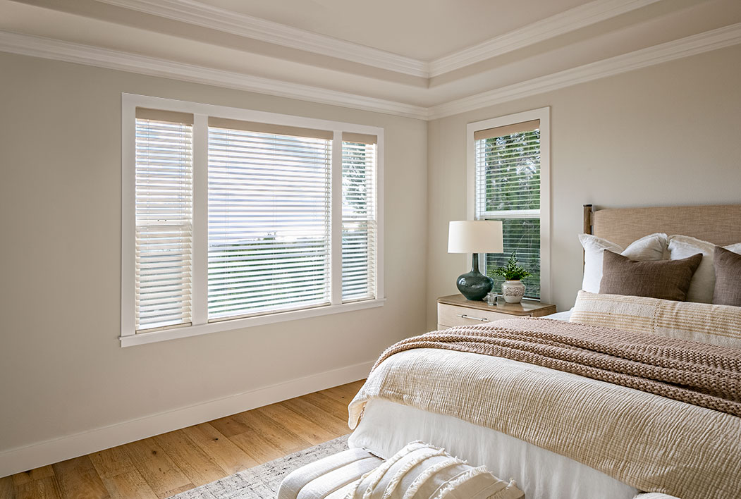 rèm nhựa giả gỗ phù hợp phòng ngủ ẩm thấp