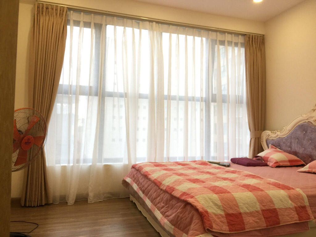 Rèm phòng ngủ chống nắng gắt cho nhà hướng Tây giảm nhiệt hiệu quả