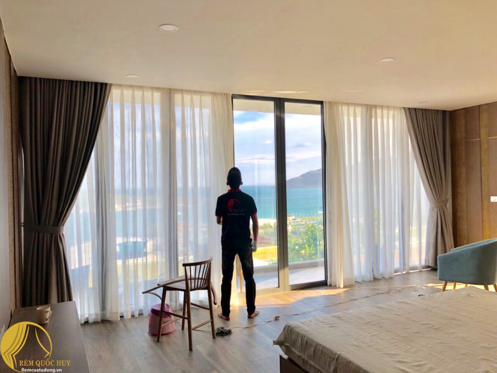 Thay rèm phòng ngủ trọn gói đẹp hiện đại thi công nhanh