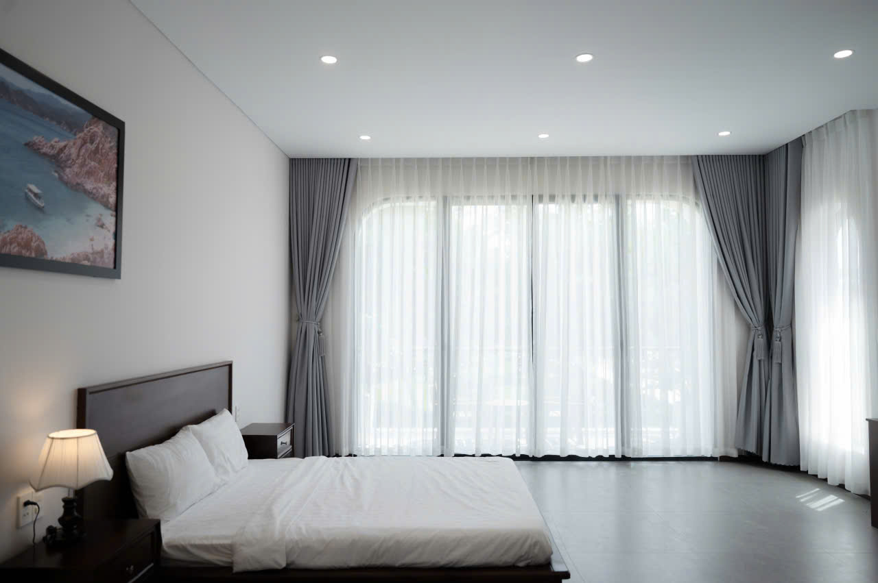 rèm cửa phòng ngủ homestay đẹp độc đáo thu hút khách