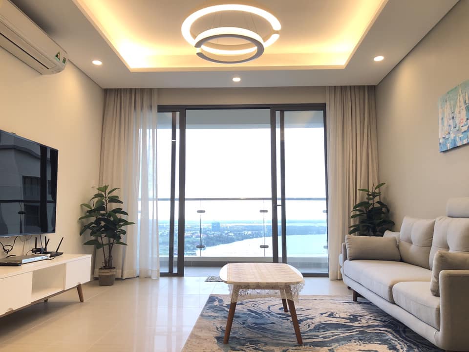 Mẫu rèm voan phòng khách đẹp đón ánh sáng tự nhiên