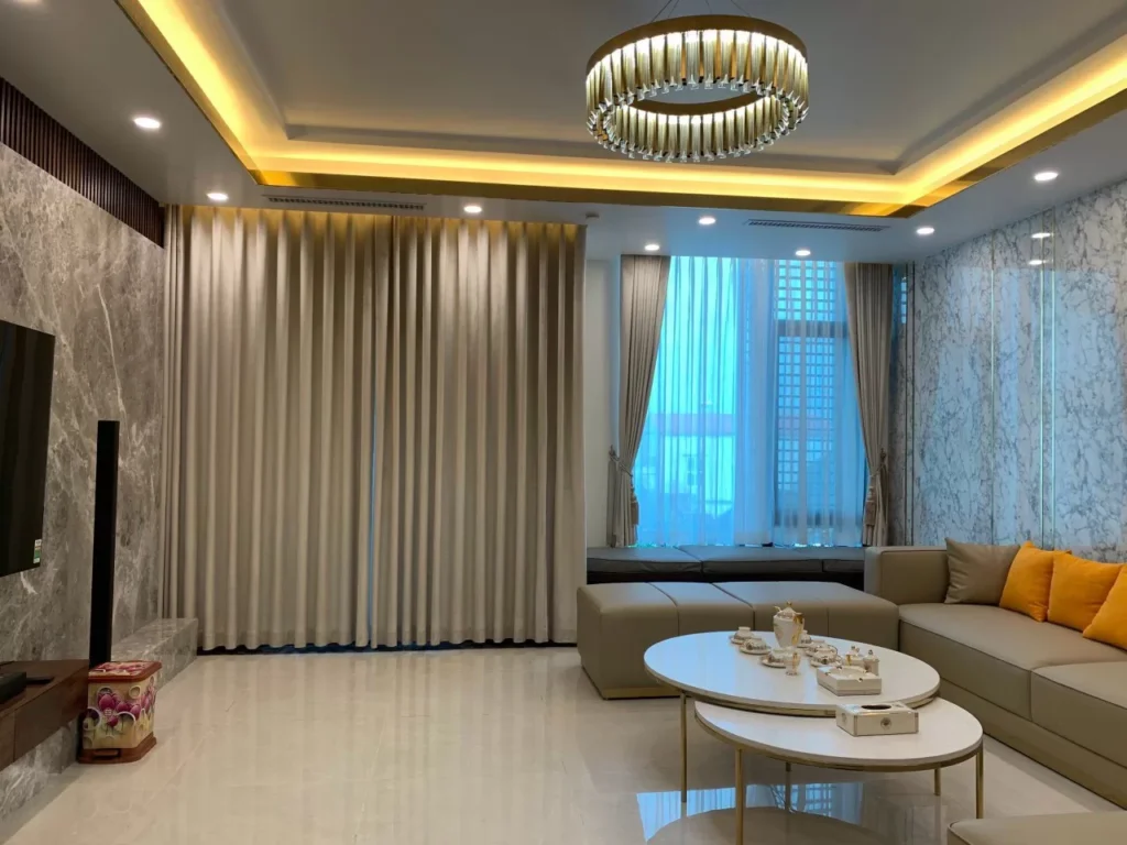 Rèm phòng khách dùng ban ngày và ban đêm với thiết kế hai lớp tiện dụng