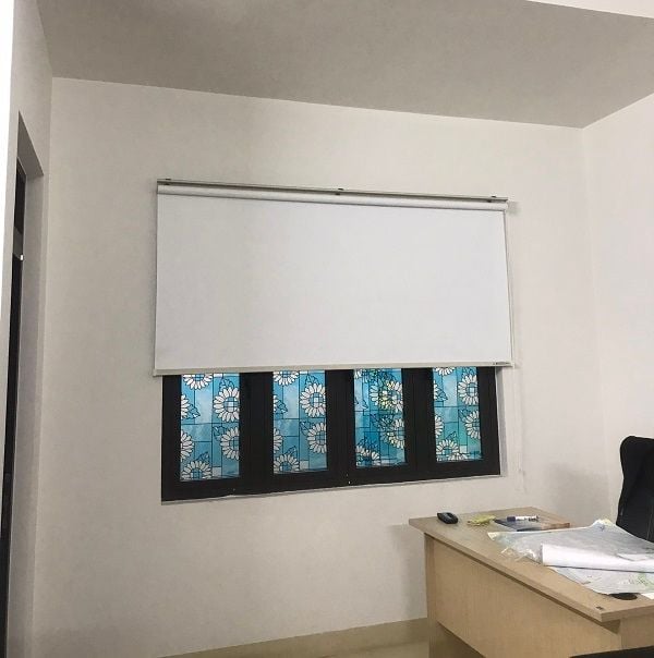 Lắp đặt rèm cuốn văn phòng tân phú hiện đại và bền đẹp