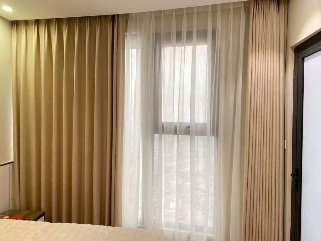 rèm che bếp giúp phân chia khu vực nấu ăn