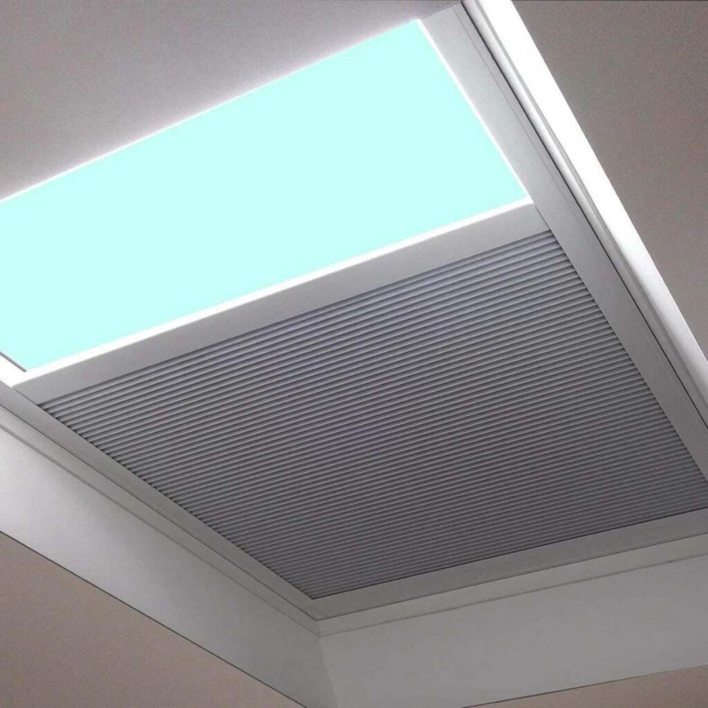 Rèm giếng trời tự động showroom kiểm soát ánh sáng