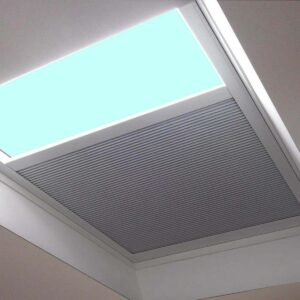 Rèm giếng trời tự động showroom kiểm soát ánh sáng